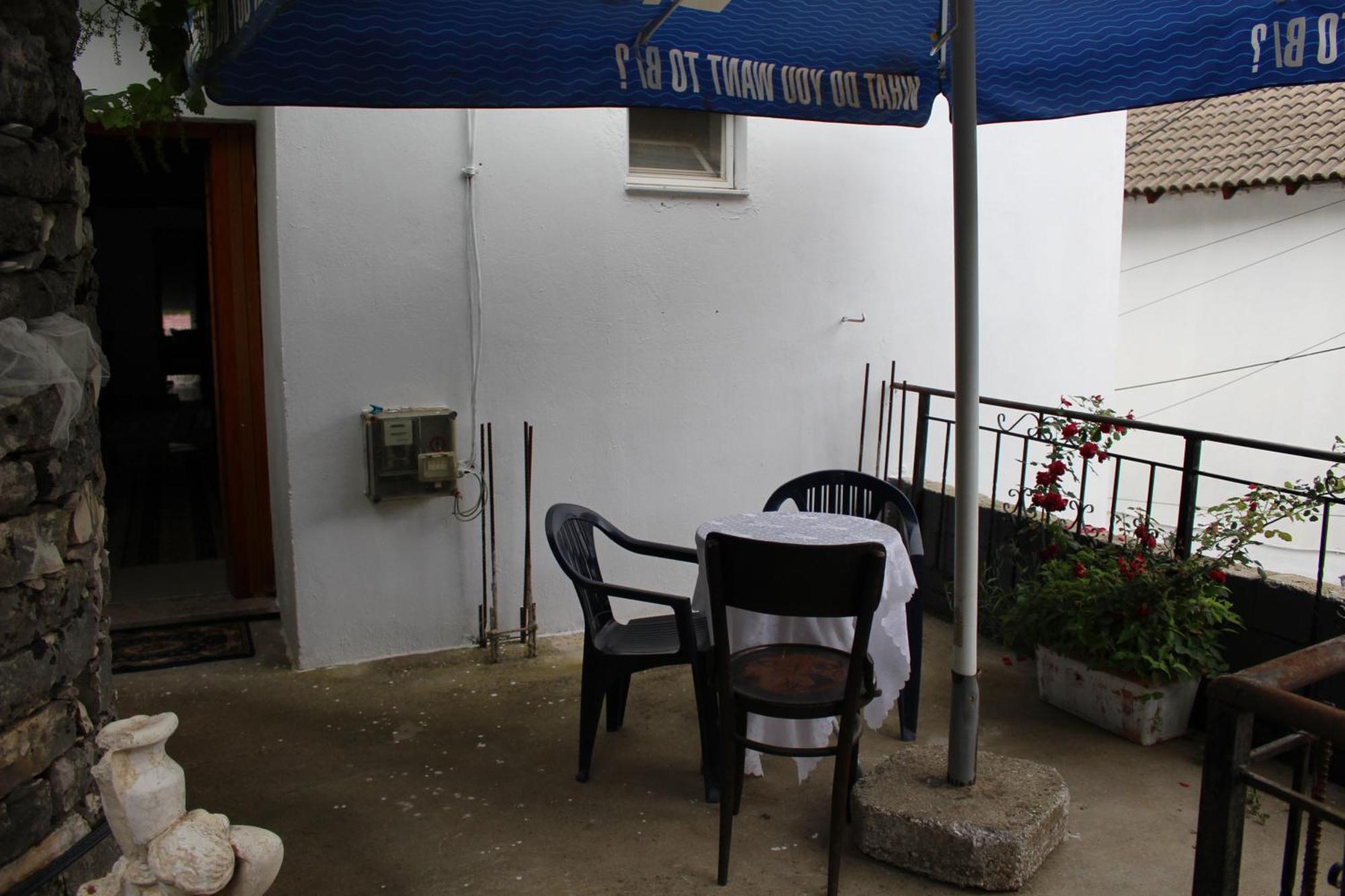 Vila Karagjozi Gjirokastër Buitenkant foto