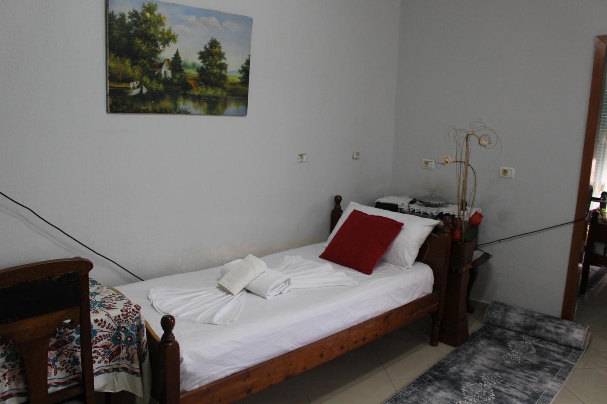 Vila Karagjozi Gjirokastër Buitenkant foto